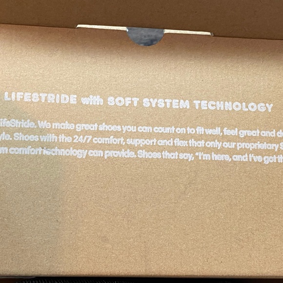 Women’s Crown & Ivy Silver Glitter Jazmin Dress Shoes Sz 8.5 - New in Box - Picture 7 of 10